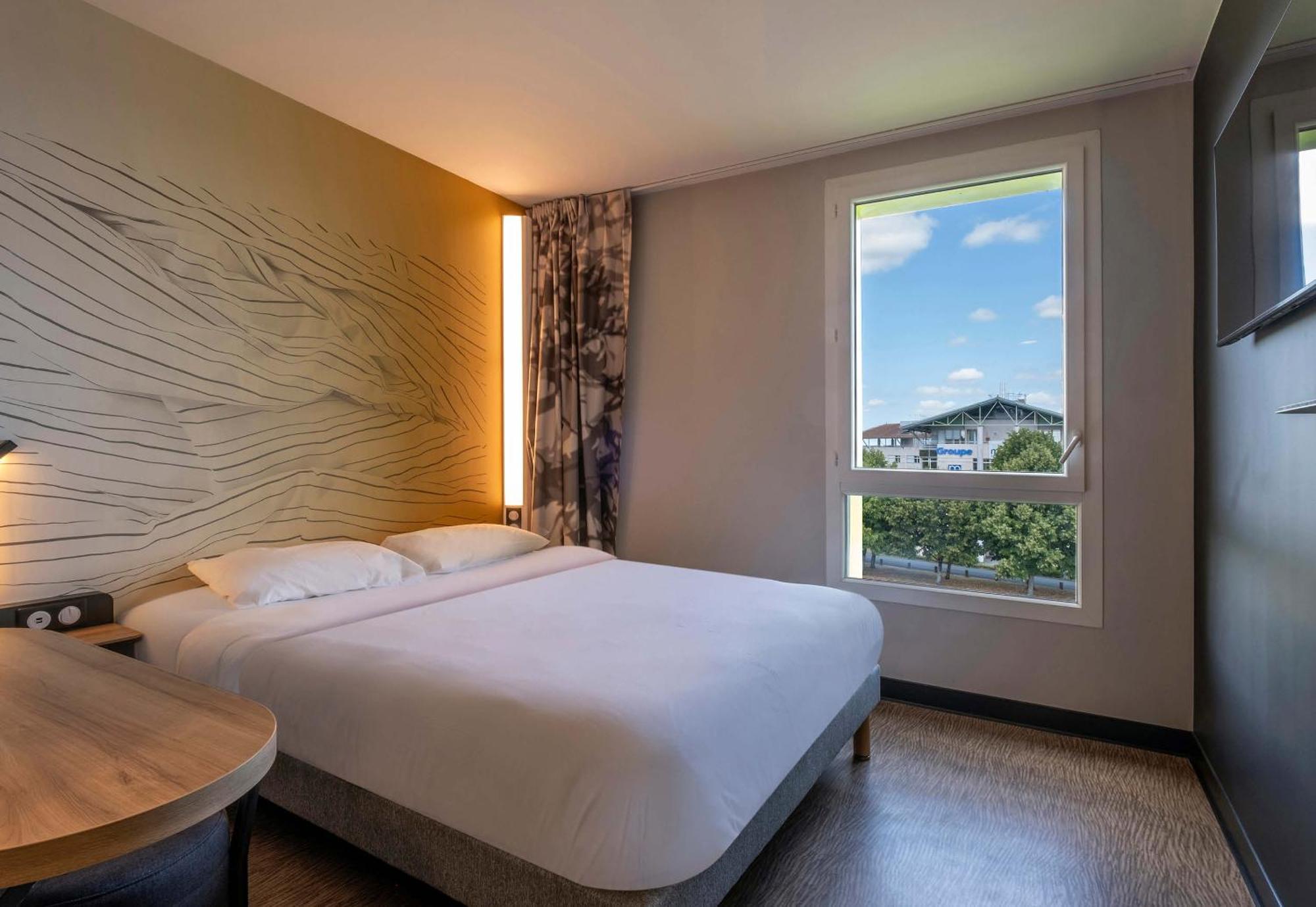 B&B Hotel 생트 외부 사진