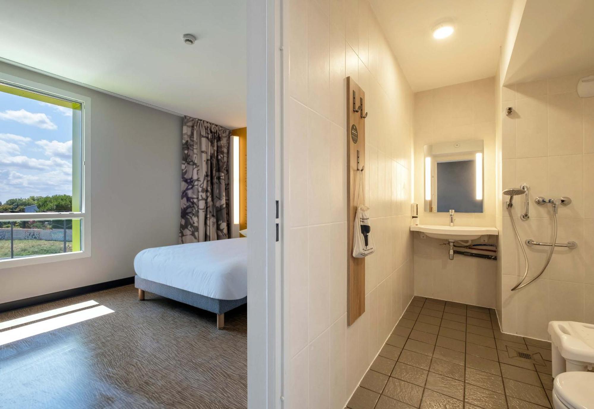 B&B Hotel 생트 외부 사진