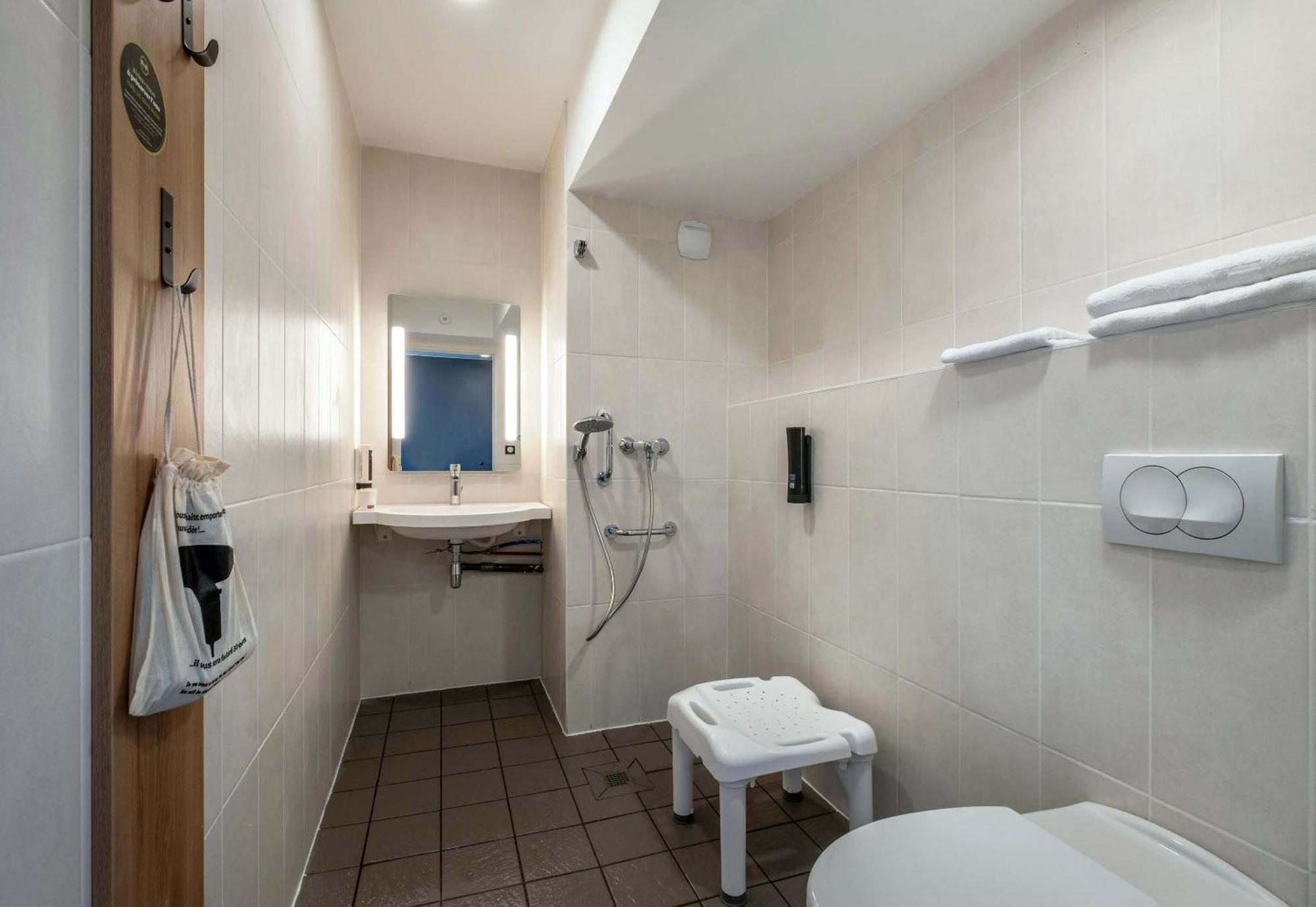 B&B Hotel 생트 외부 사진