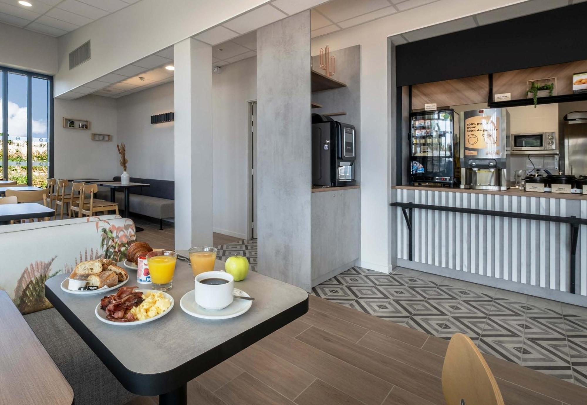 B&B Hotel 생트 외부 사진